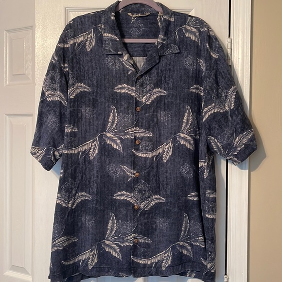 🌺 Tommy Bahama Hawaiian Shirt